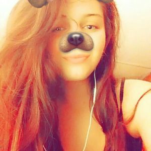 Meet your Posher, Carrie